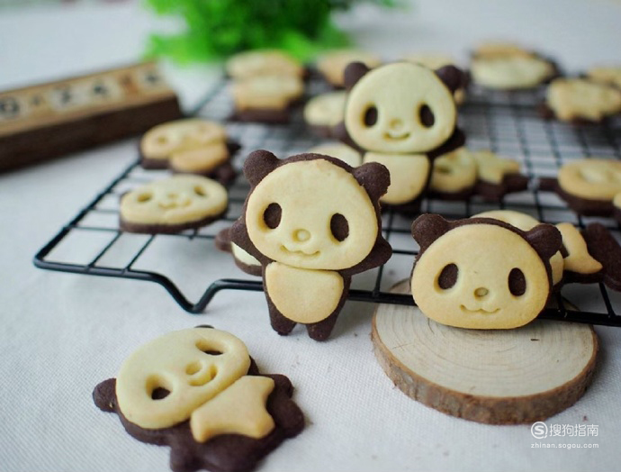 每日一食：可可爱爱的『熊猫饼干』